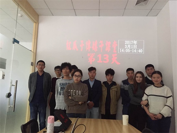 奧斯卡是我們制作企業宣傳片的大腿